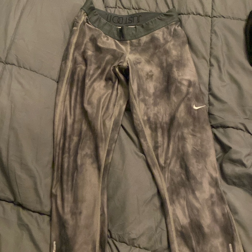 Nike dry-fit medium medium calf length